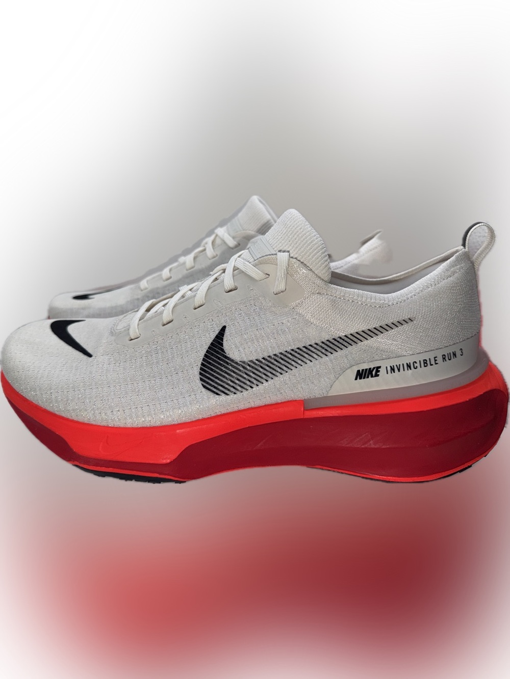 Men’s Nike ZoomX Invincible Run FK 3 Size 12 NIB Phantom/Black/Bright Crimson - Picture 2 of 11